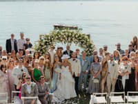 Medzi hosťami na svadbe Dary Rolins sa objavil Miňo Kerekeš, Petra Ficová, Zuzana Šebová, Michal Borec a Lukáš Kimlička. 
