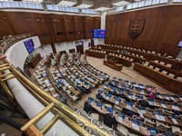 Parlament čaká rušný deň: Pellegrini vystúpi, poslanci budú riešiť potraviny aj nedôveru ministrom