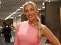 Simona Simanová prišla na media párty STVR. 