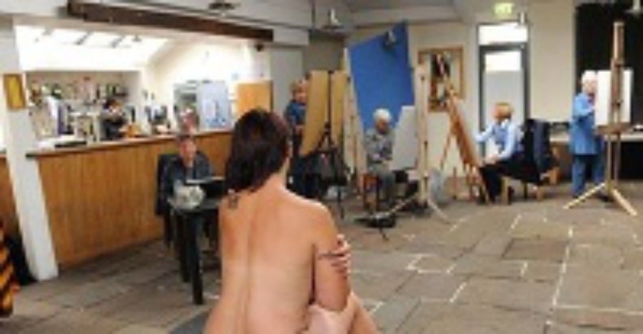 Figure drawing class evokes empathy