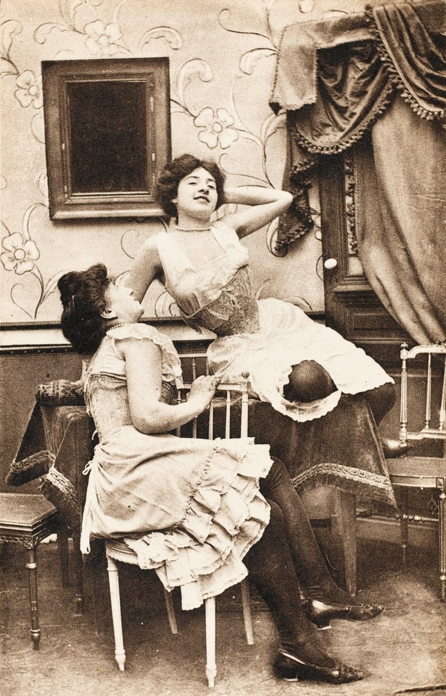 ретро фото девушек безо одежды 19 века