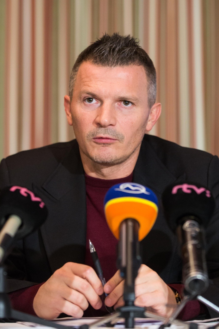 Jan Pociatek Počiatek rozhodol o osude domu pod Bratislavským hradom: Aktivisti ...