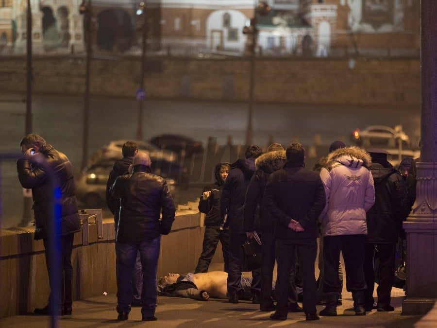 Фото с места убийства немцова