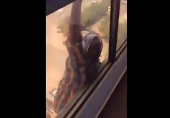 самоубийства снятые на камеру