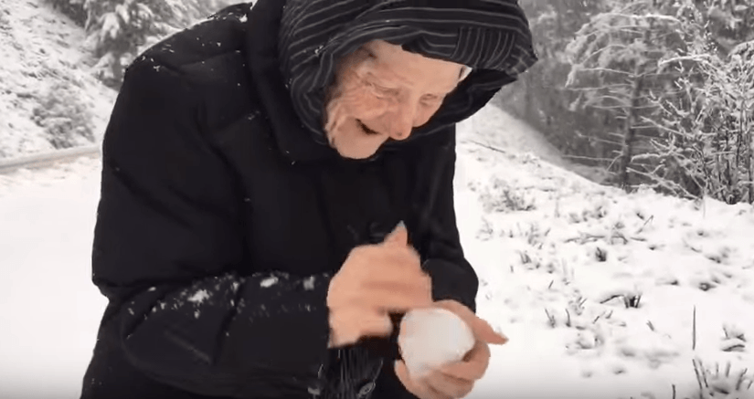 VIDEO Táto babička (101) je ako z rozprávky: Jej smiech a detská radosť ...
