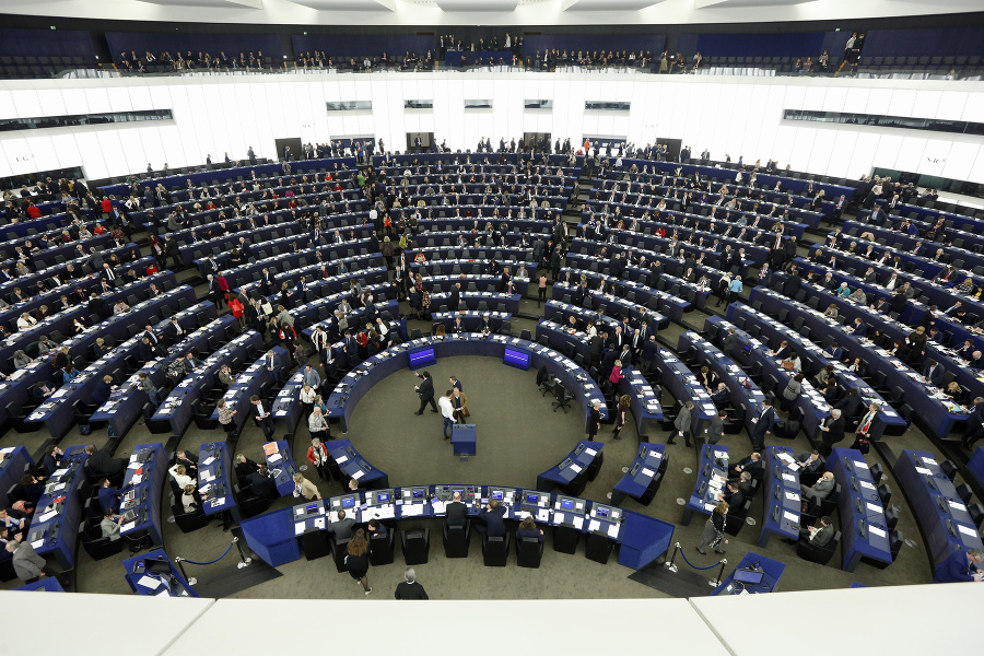 Europarlament sa bude na plenárnom zasadnutí zaoberať návrhom na zrušenie striedania letného a zimného času