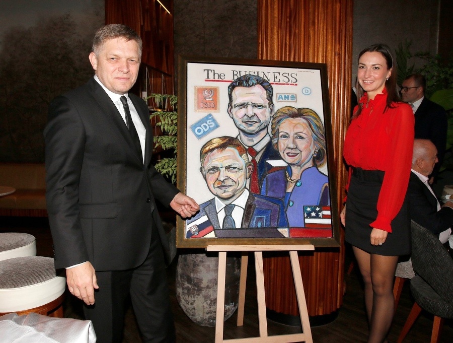 Robert Fico obdarovaný o 40 rokov mladšou milenkou: Slováčkova žabka mu dala takýto obraz