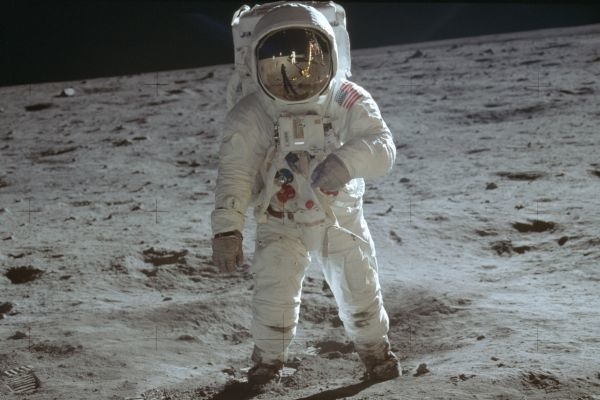 Posádku Apolla 11 poslali