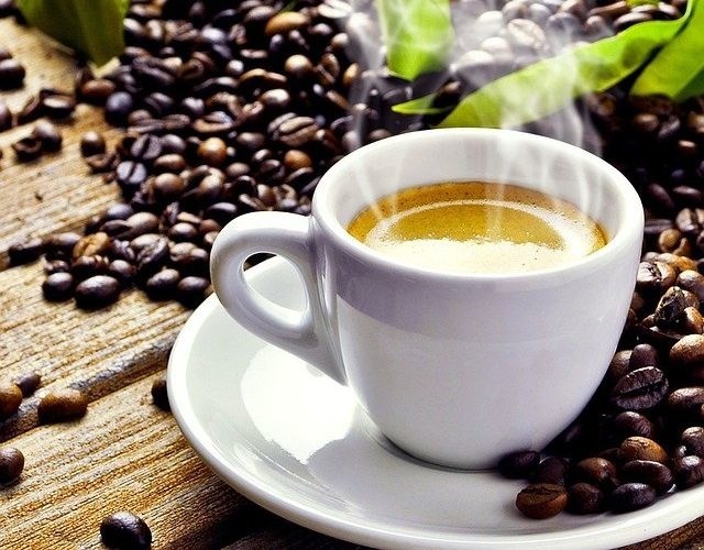 Zbožňujete kávu? Zistenie kardiológa