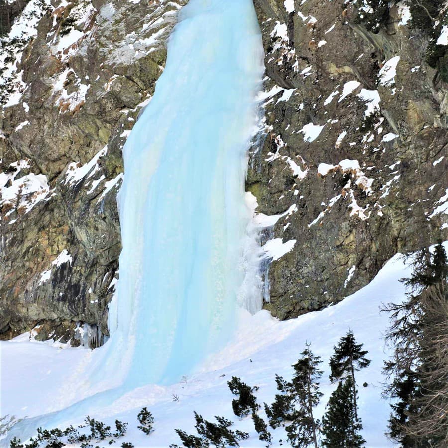 Mrazivé umenie, ľadové vodopády