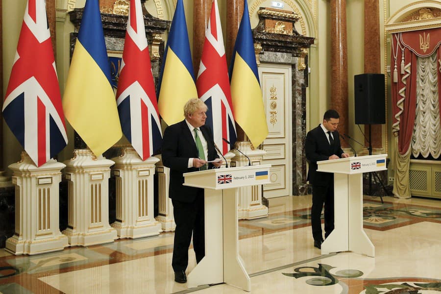 Ukrajinský prezident Volodymyr Zelenskyj a britský premiér Boris Johnson