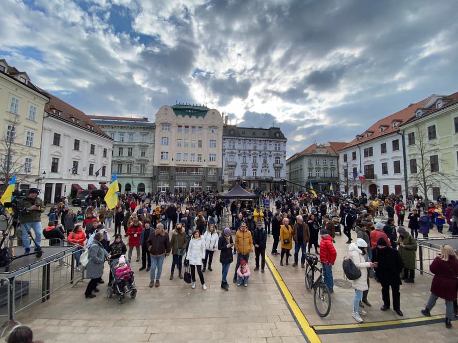 Slováci ukázali solidaritu: VIDEO