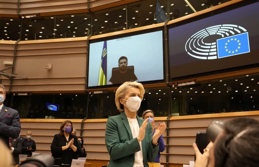 Európsky parlament tlieska ukrajinskému prezidentovi