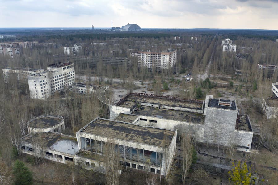 Na snímke opustené mesto Pripiať, ktoré sa nachádza 3 kilometre od jadrovej elektrárne v Černobyle.