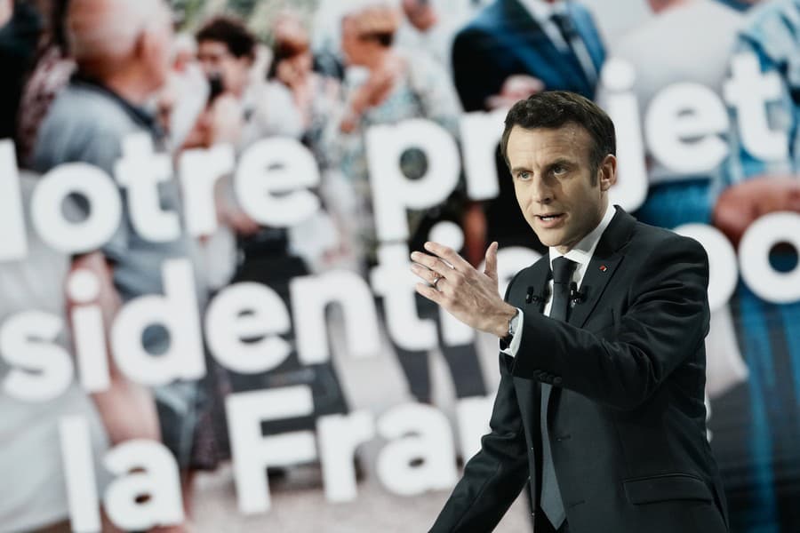 Emmanuel Macron v Aubervilliers