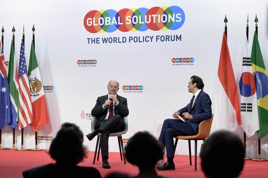 Olaf Scholz na summite Global Solutions v Berlíne