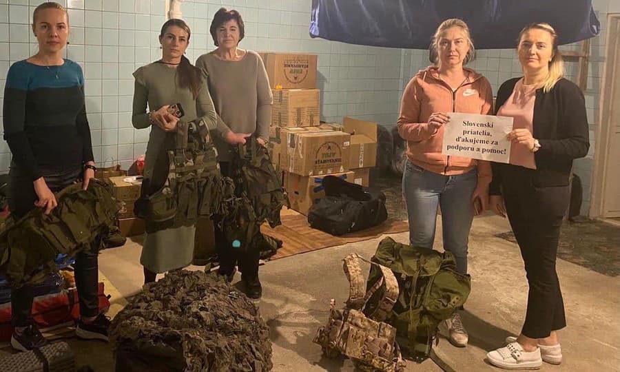 Slováci pomáhajú dopraviť na