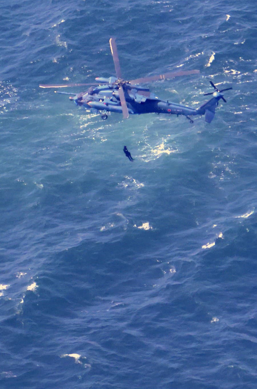 Japonskí záchranári našli deväť ľudí z nezvestnej lode