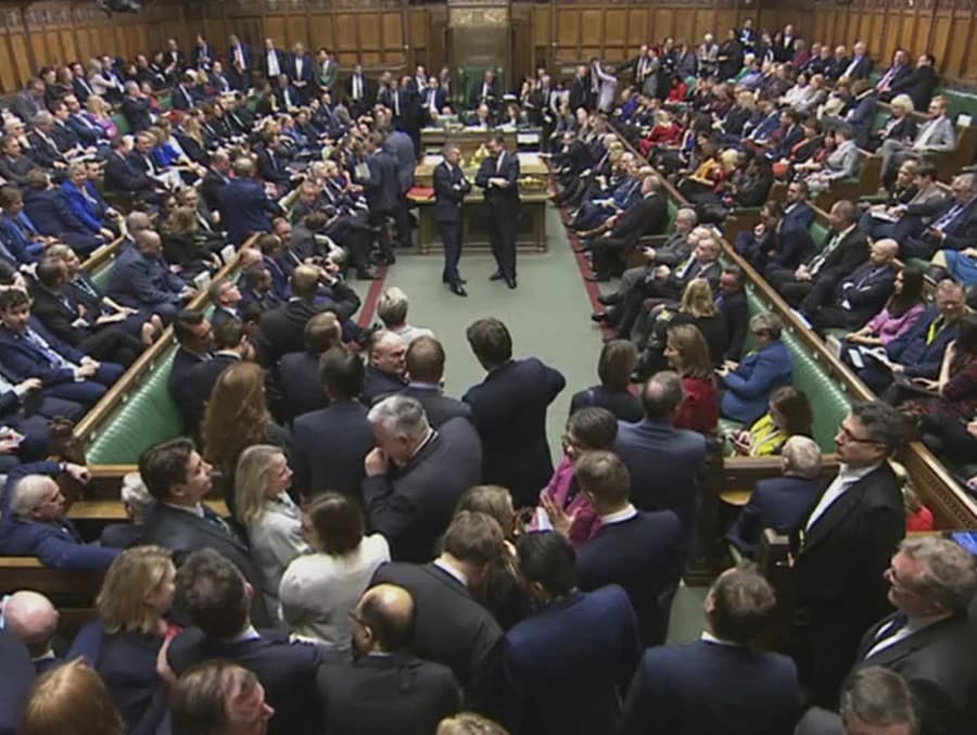  Poslanci Dolnej snemovne britského parlamentu.