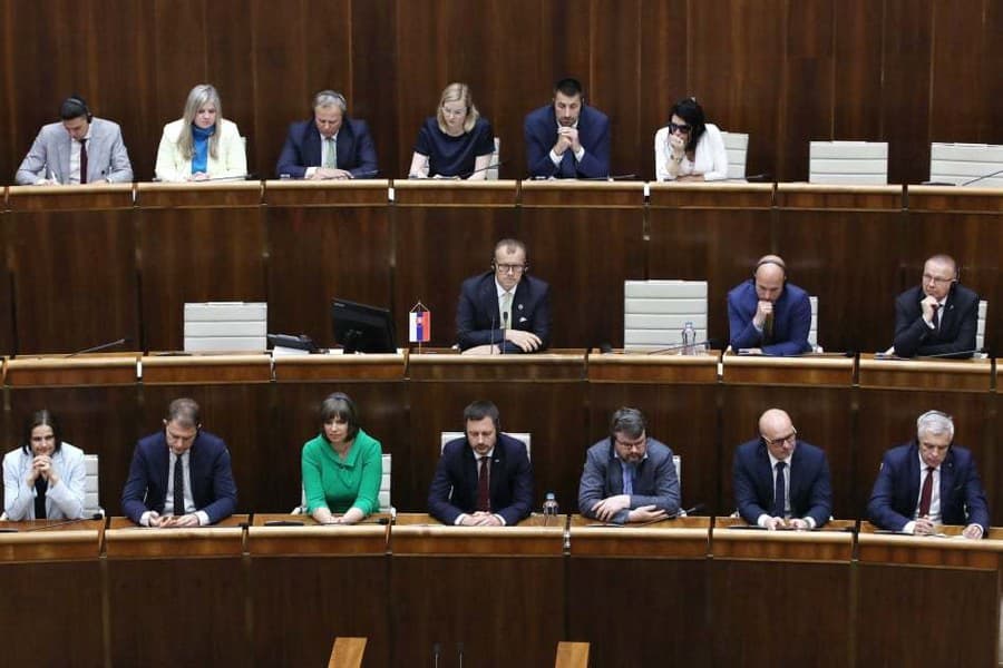 Zelenskyj v parlamente: Zaznela