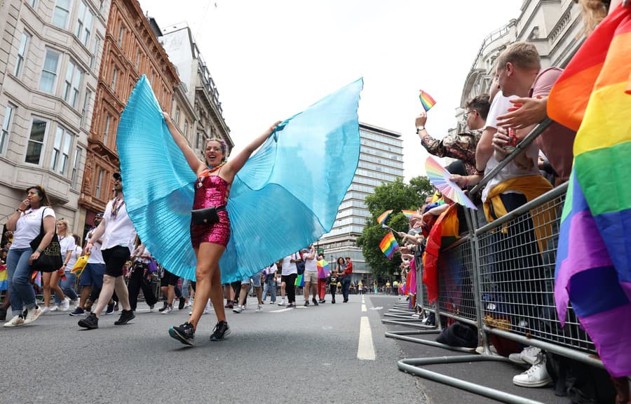 Londýn si pripomenul 50. výročie prvého pochodu Gay Pride