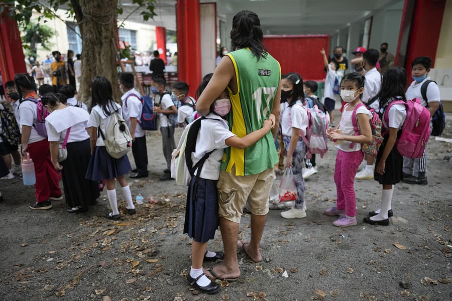 Otvorenie škôl na Filipínach