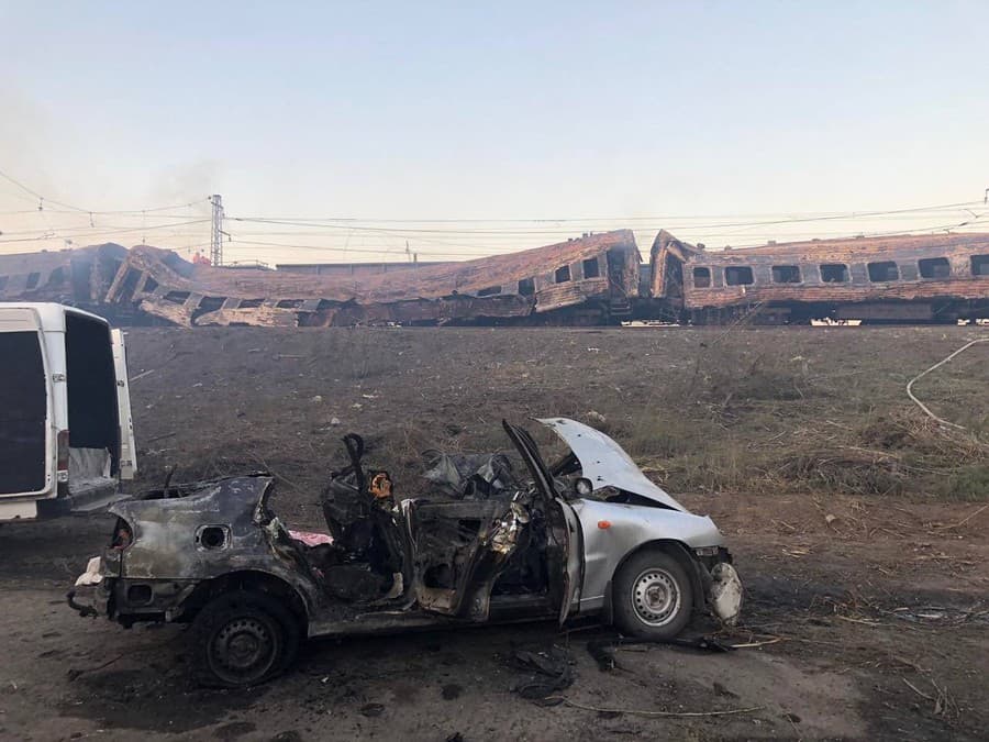 Ruský útok na železničnú stanicu má 15 obetí a 50 zranených