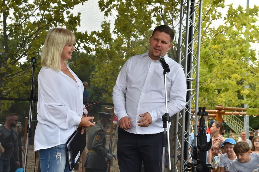 NA PALUBE JEDNOROŽCA sa