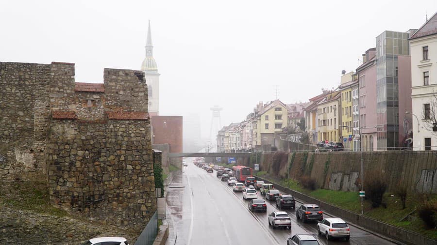 AKTUÁLNE Bratislavský Most SNP
