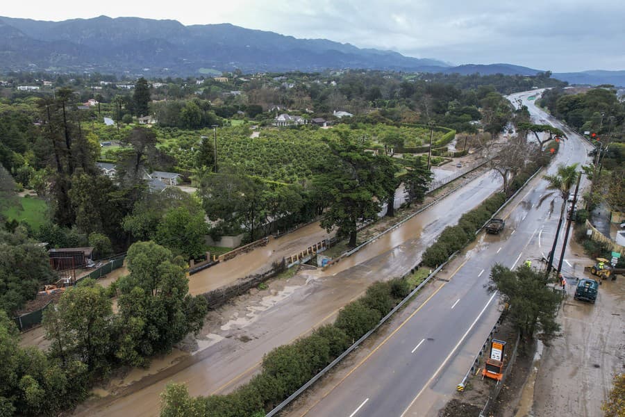 Následky záplavy v Kalifornii