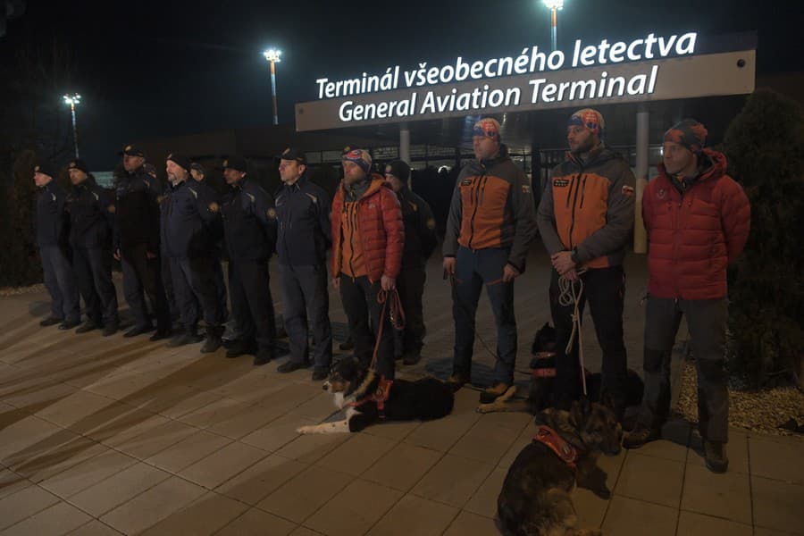 Slovensko vyslalo do Turecka pomocný tím záchranárov