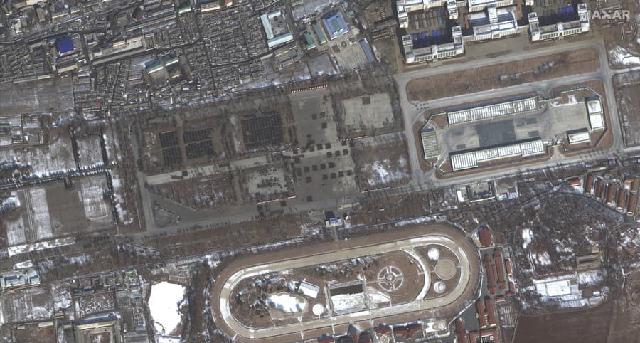 Satelitné zábery z vojenskej prehliadky