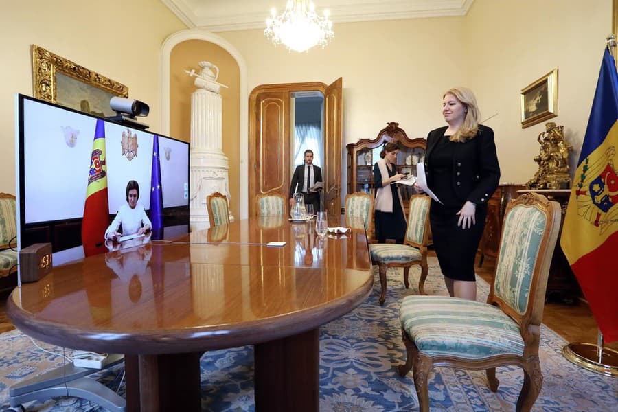 Prezidentka SR Zuzana Čaputová sa rozprávala s prezidentkou Moldavska Maiou Sanduovou