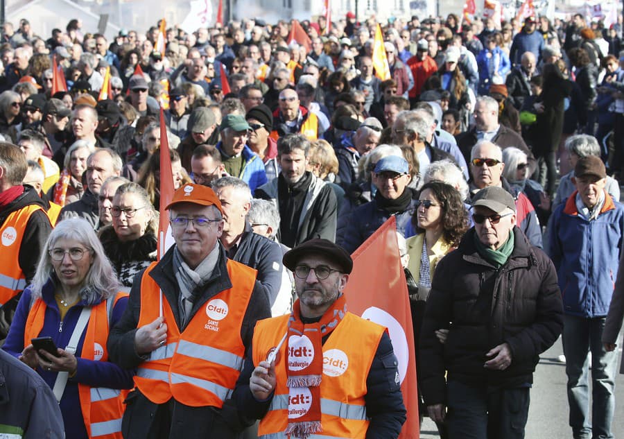 Vo Francúzsku sa konali ďalšie protesty proti plánovanej dôchodkovej reforme