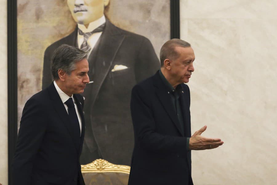 Tajomník USA Antony Blinken s tureckým prezidentom Recepom Tayyipom Erdoganom