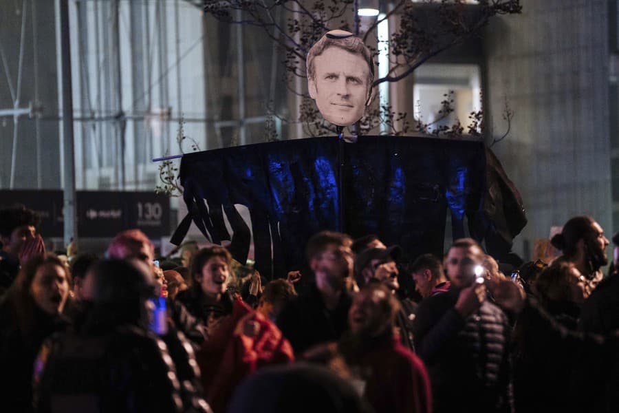 Protesty vo Francúzsku proti Macronovmu plánu