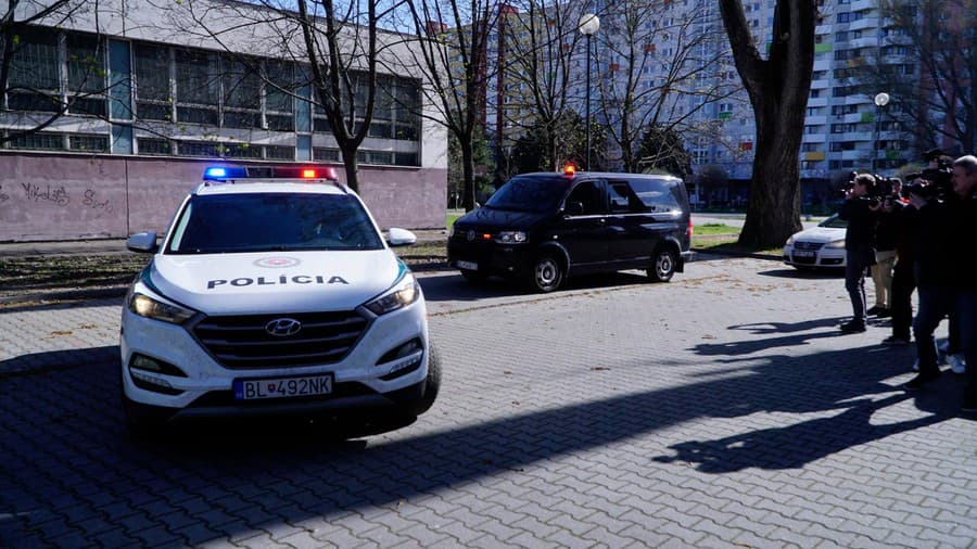 O väzbe pre Adama Puškára, obvineného v prípade vraždy Daniela Tupého, rozhoduje Okresný súd Bratislava V. 