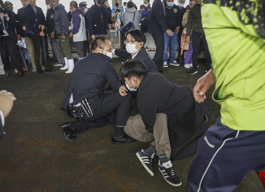 Evakuácia japonského premiéra