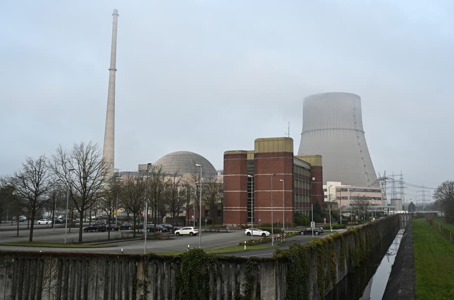 Pohľad na jadrovú elektráreň
