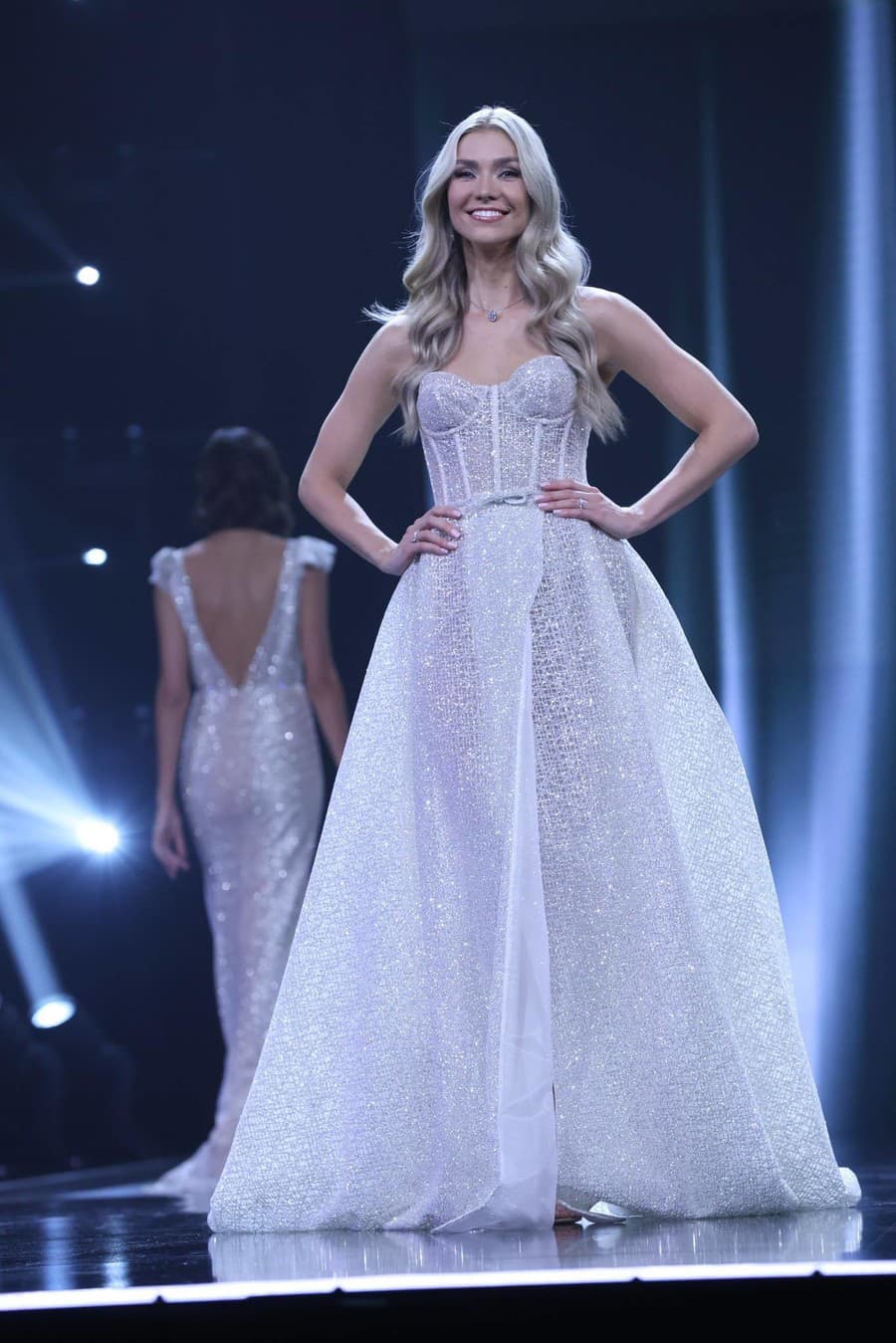 miss-slovensko-vecerne-saty.jpg
