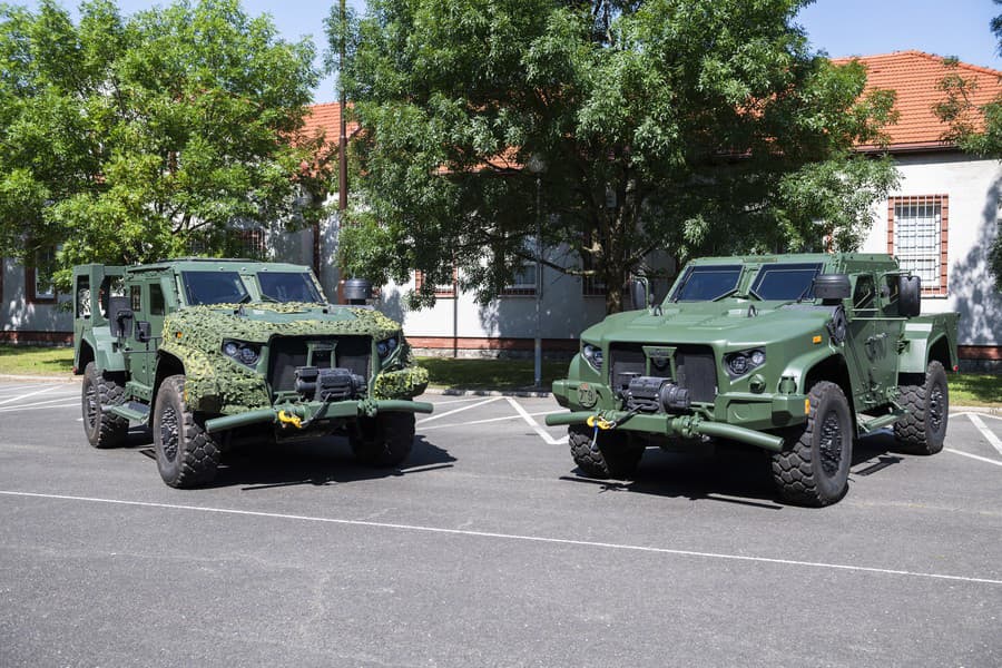 Rezort obrany prijal ponuku USA na vozidlá, zaplatí ich z amerického fondu 