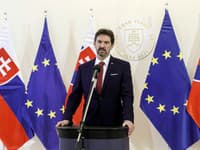 Kaliňák nevidí hrozbu v Rusku, ale vo vojne: Poslanci pošlú do Pobaltia aj našich vojakov