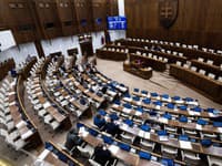 Parlament čaká nabitý týždeň: Na stole majú množstvo dôležitých návrhov