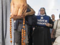 Účastníci na Národnom pochode za život v Bratislave