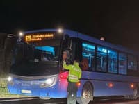 Vodiči autobusov v Dolnom Kubíne podstúpili kontrolu dychovej skúšky. 