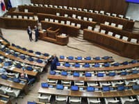 Zákon proti radikalizácii mládeže: Ministerstvo školstva reaguje na násilné prejavy detí v školskom prostredí