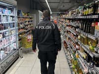 Polícia vykonáva kontrolu maloobchodných prevádzok