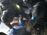 Policajti z Trnavy a Česka cvičili zásah proti útočníkovi na univerzite.