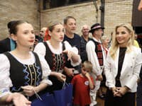 Ministri Martina Šimkovičová a Juraj Blanár začali návštevu Austrálie stretnutím s krajanmi