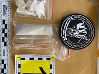 Polícia po akcii KAFO obvinila troch mužov z drogovej trestnej činnosti.